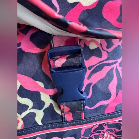 Vera Bradley Katalina Pink Floral Insulated Lunch Bag - Picture 5 of 8